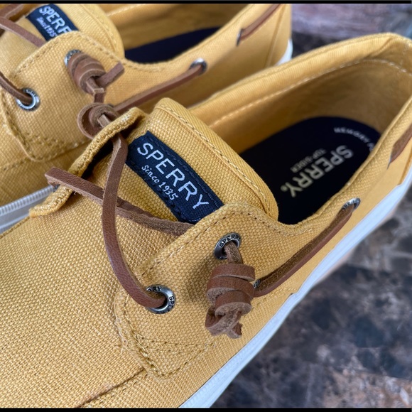 NEW Sperry Crest Boat Barrel Tie Lace Sneaker - Picture 7 of 10
